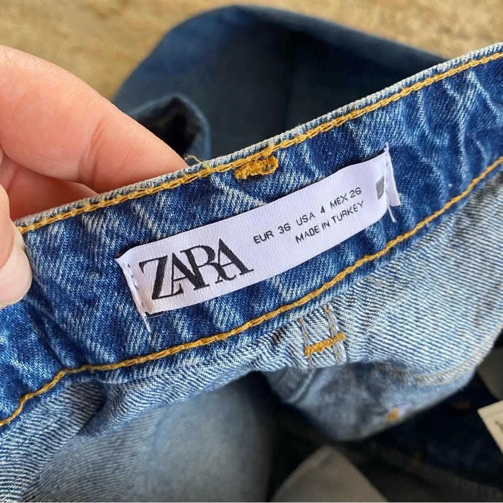 Zara Wide Leg Flare Jeans Retro Vintage Inspired Barrel Classic Blue Denim: 4 - Picture 9 of 10